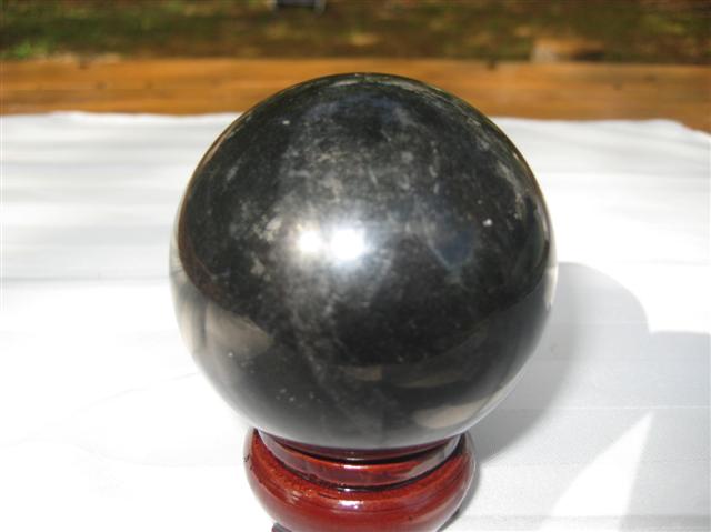 Onyx Inner strength, focused attention, willpower, self-mastery, discipline and reason1276
